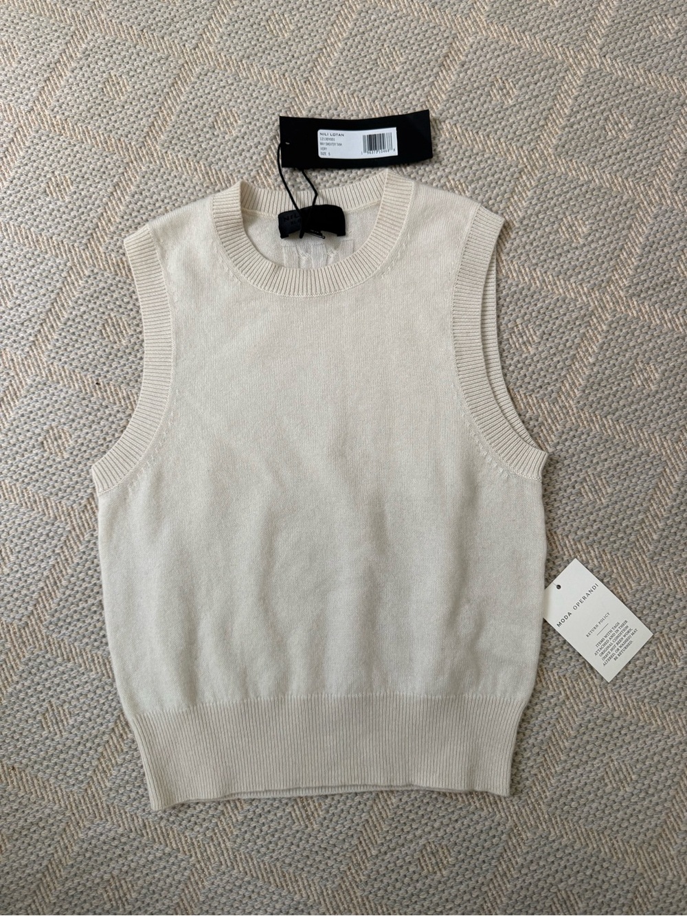 Nili Lotan Cream Sleeveless Cashmere Tank